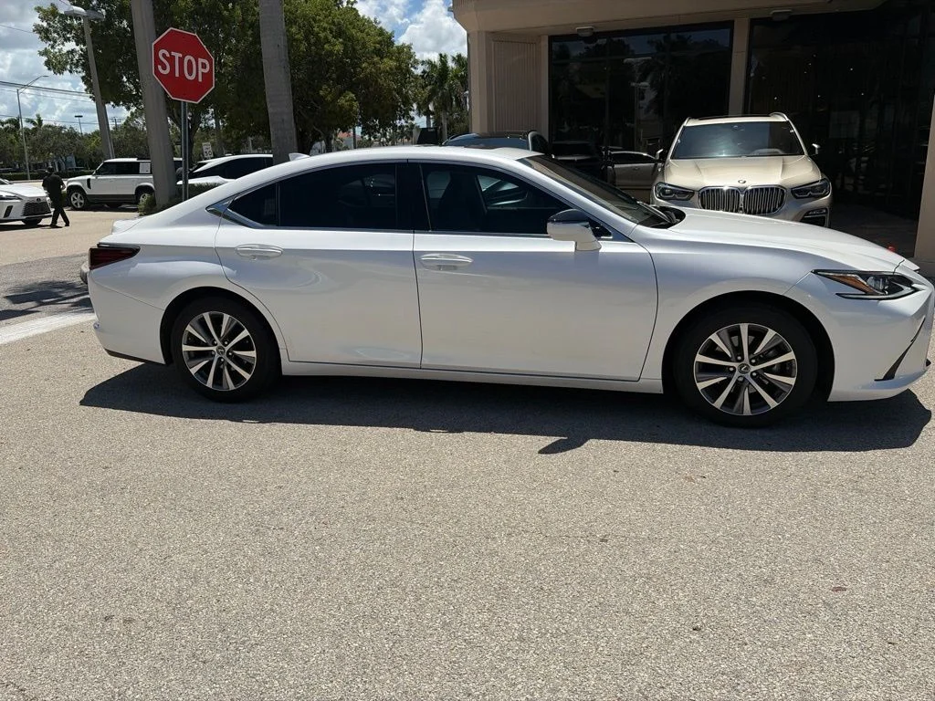 Certified Used 2020 White Lexus 350 image 2