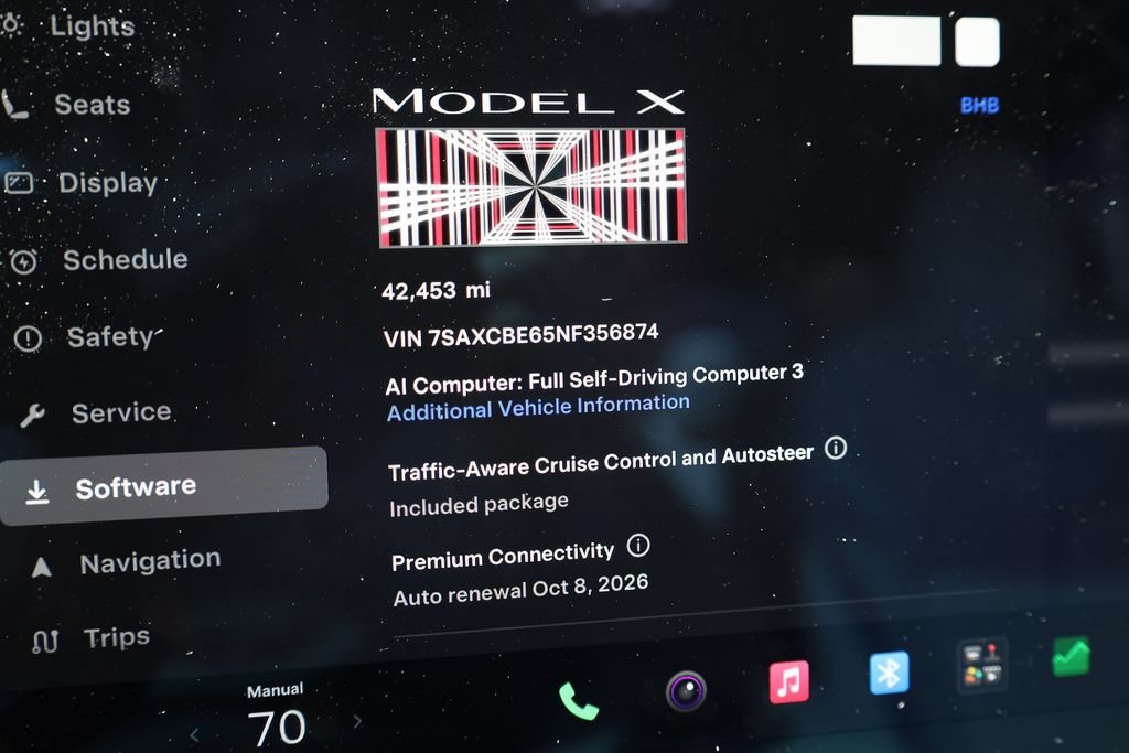 Used 2022 White Tesla Plaid image 12