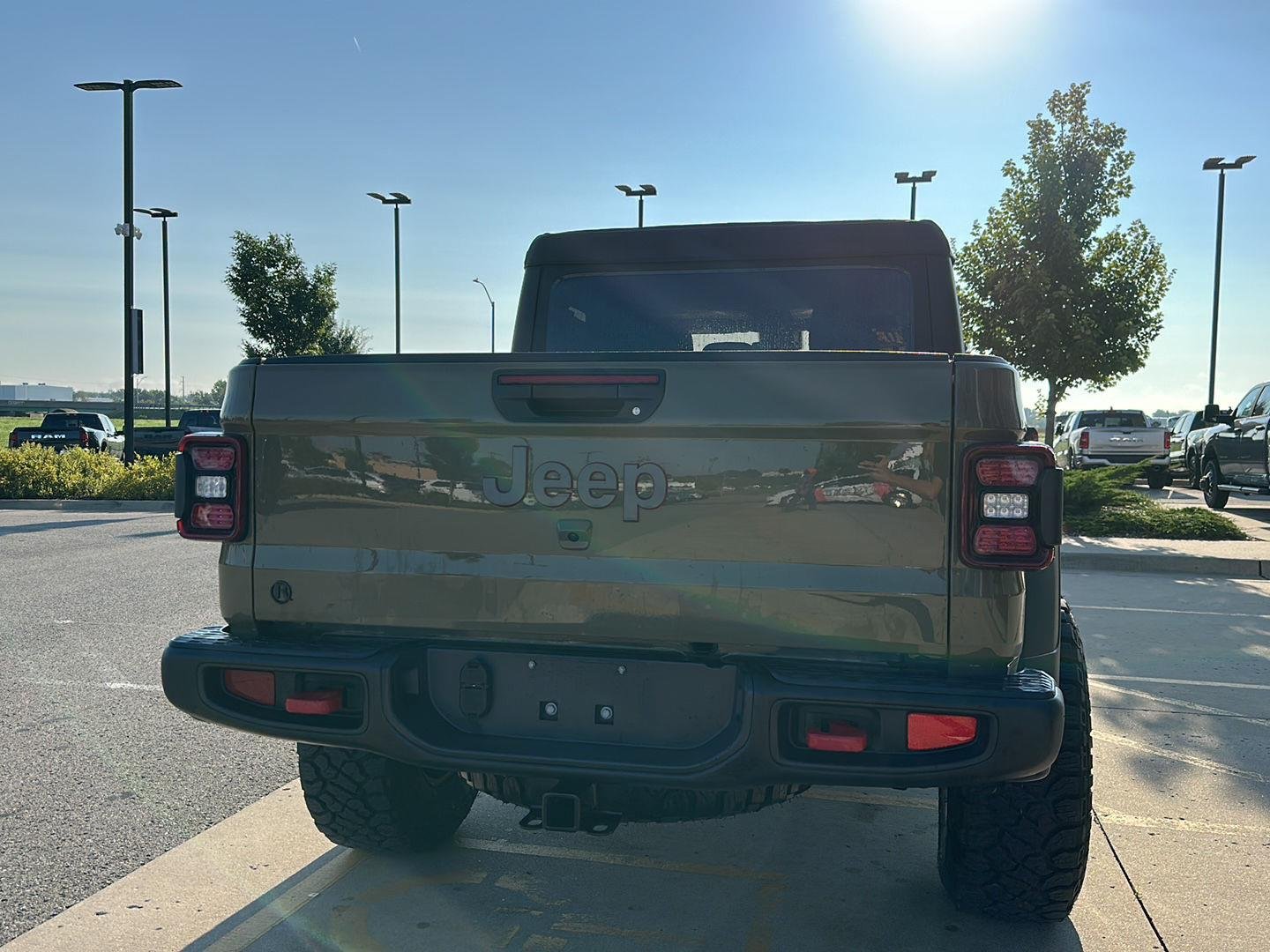 Used 2025 41 Jeep Rubicon image 3