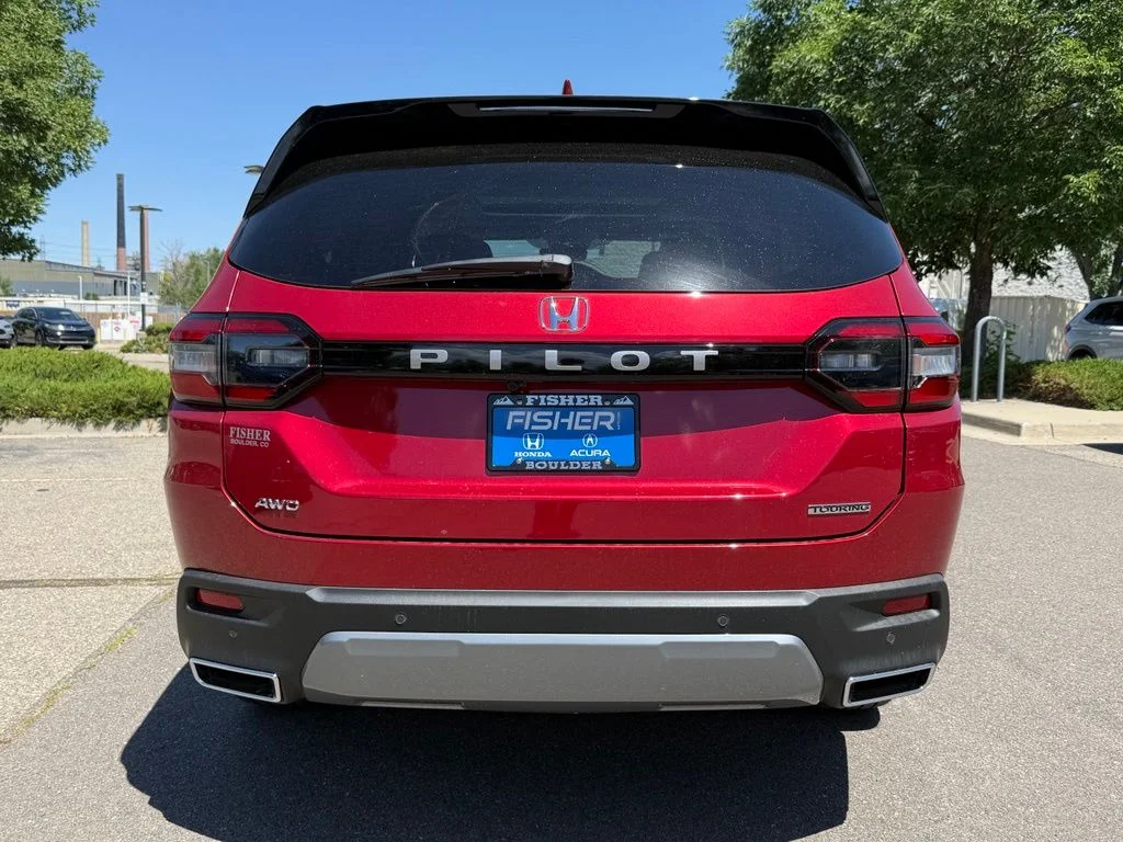 New 2026 Radiant Red Metallic II Honda Touring image 6