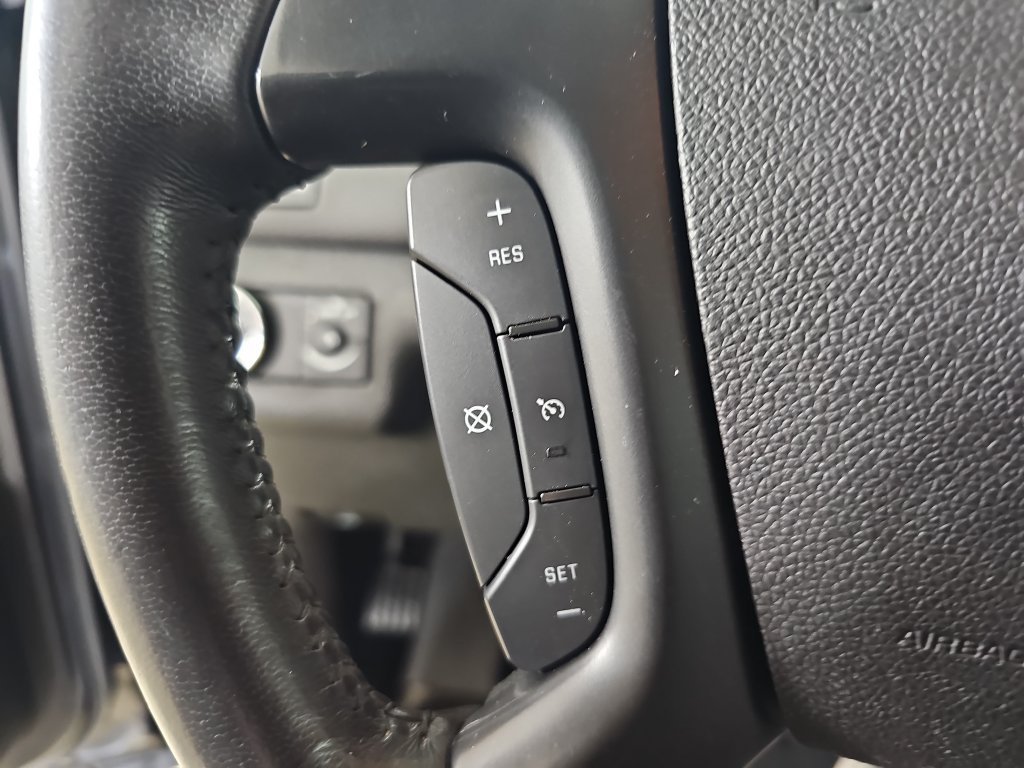 Used 2012 Cyber Gray Metallic Buick Leather image 23