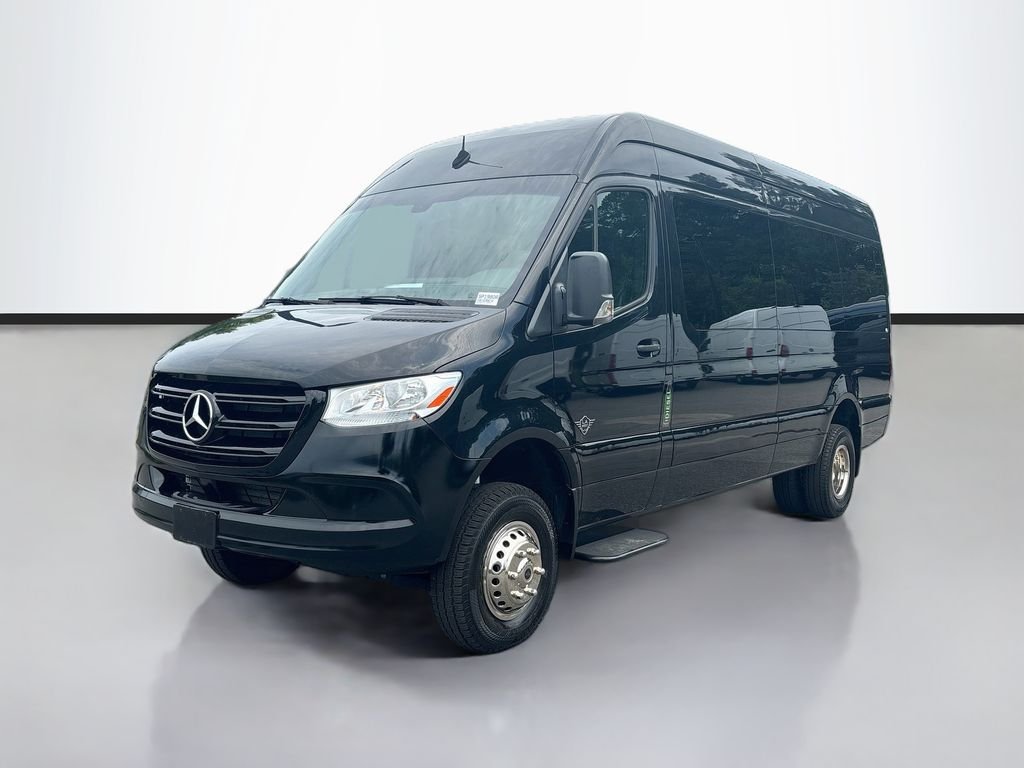 Used 2023 Jet Black Mercedes-Benz LA West 15 Passenger image 8