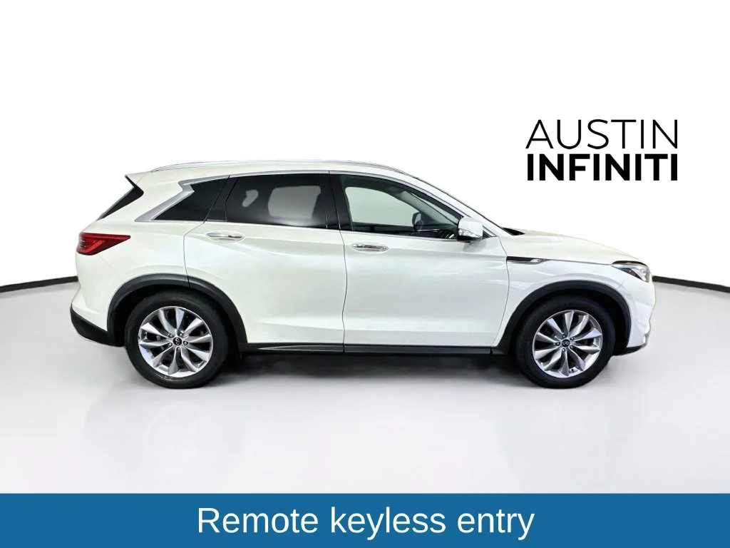 Used 2020 White INFINITI ESSENTIAL image 8