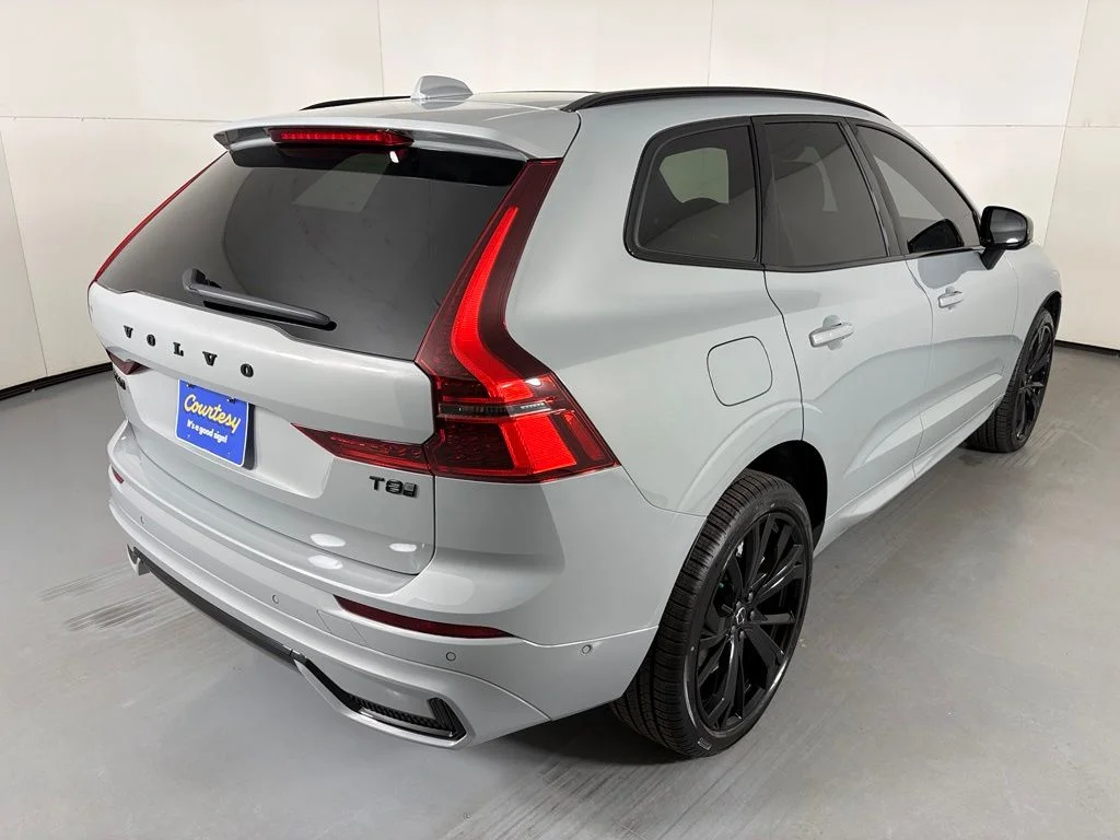 New 2026 Gray Metallic Volvo Ultra image 8