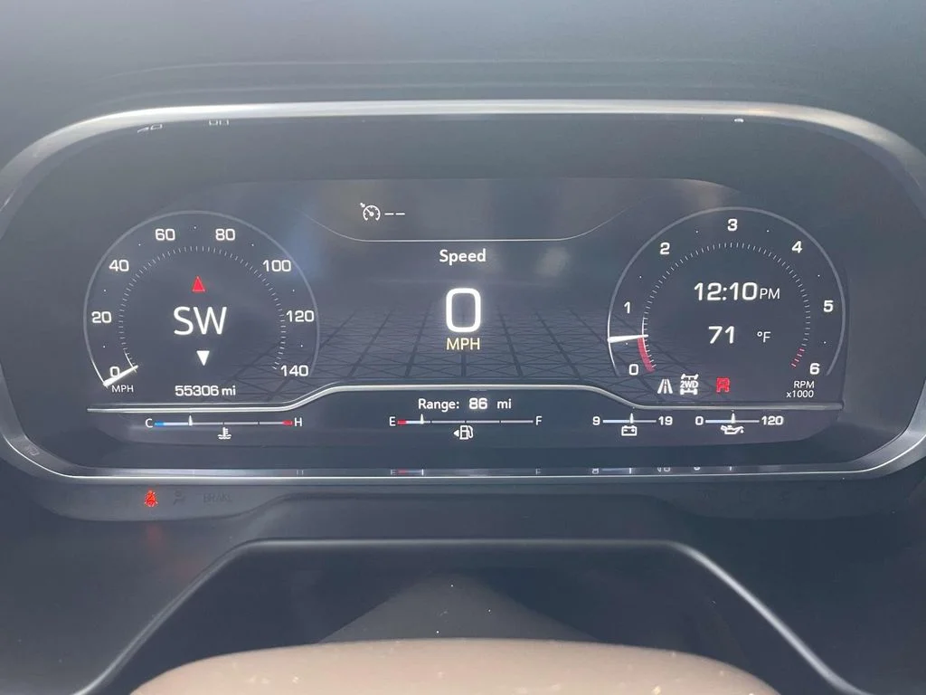 Used 2023 Sterling Metallic GMC SLT image 27