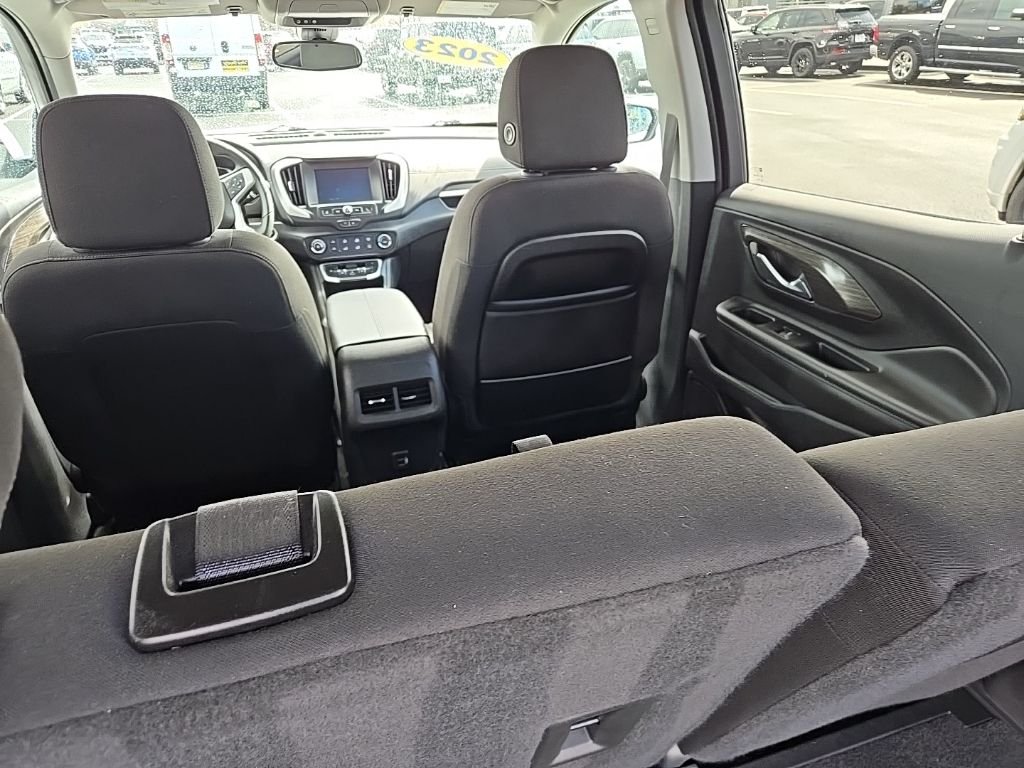 2023 GMC Terrain SLE - Photo 12