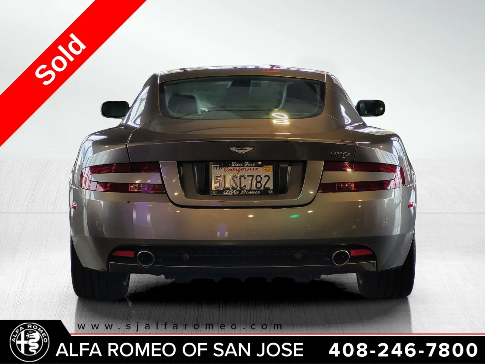 Used 2005 White Aston Martin Base image 4