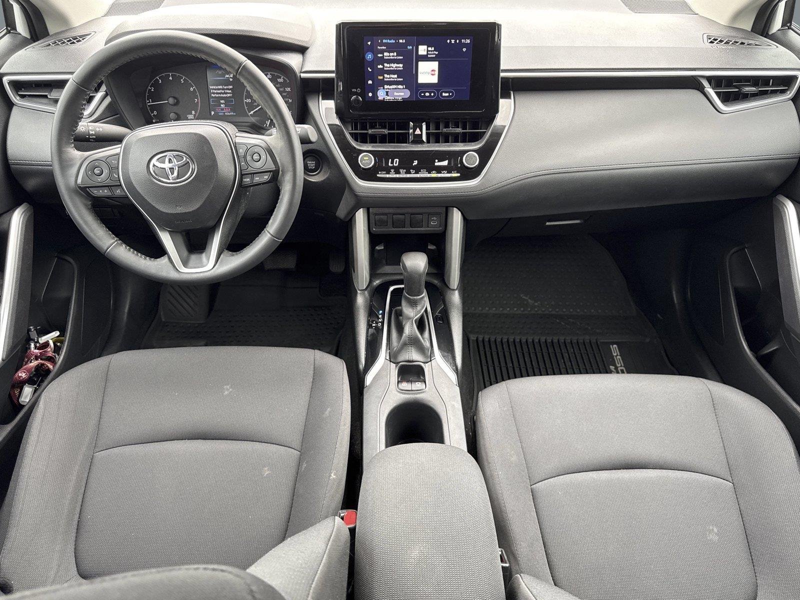 Used 2024 Wind Chill Pearl Toyota LE image 11