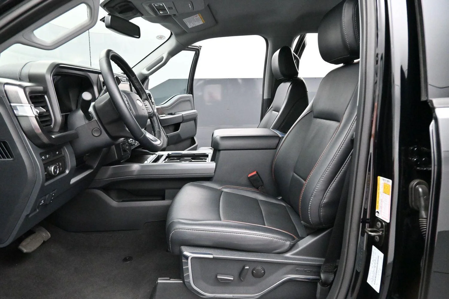 Used 2024 Agate Black Ford LARIAT image 11