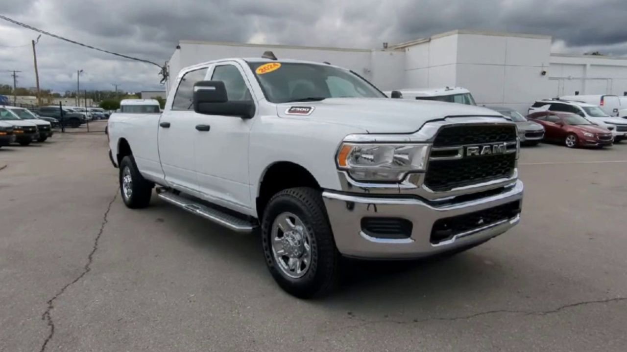 2024 Ram 2500 Tradesman photo 4