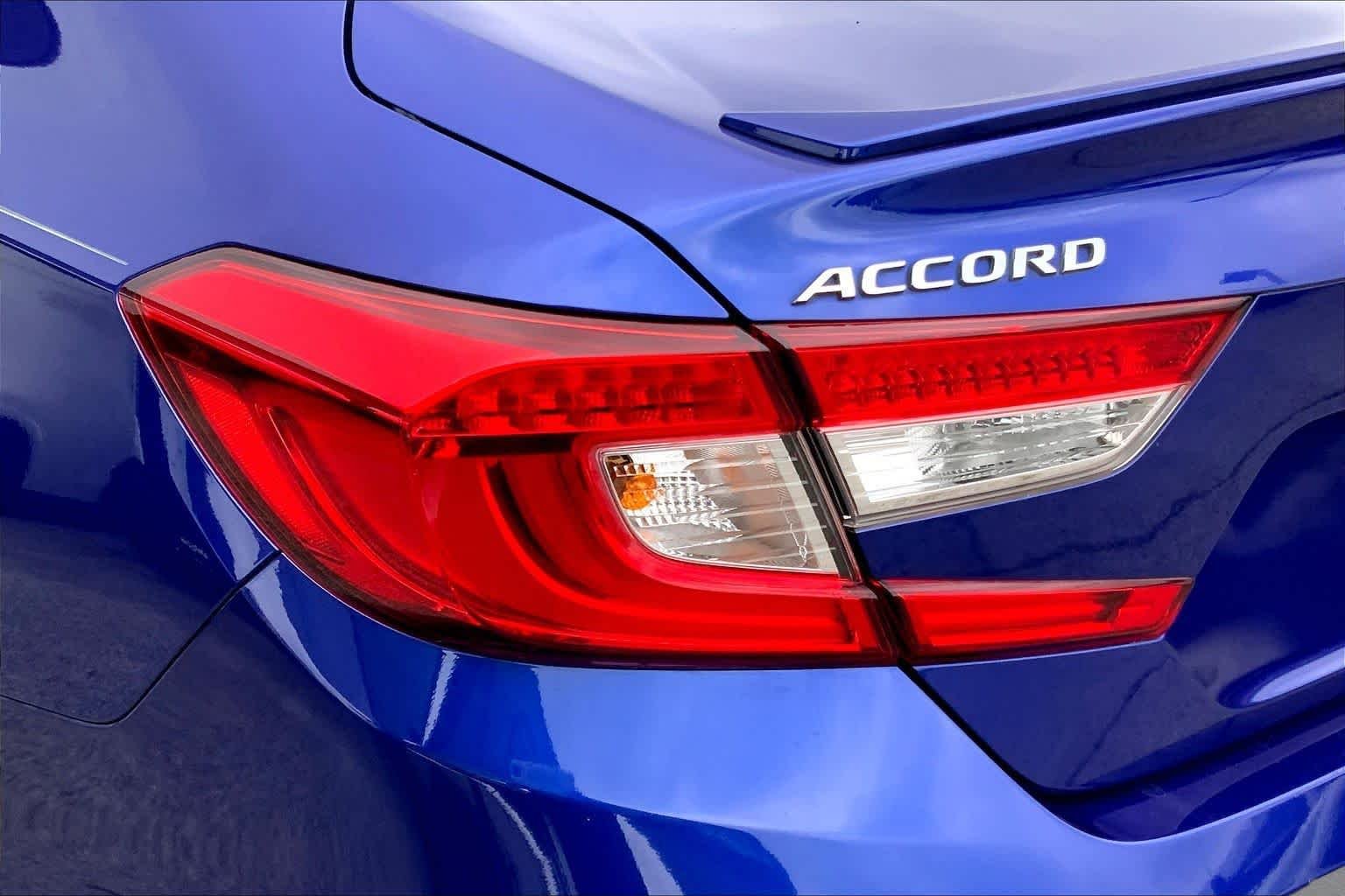 Certified Used 2020 Still Night Pearl Honda Sport image 25