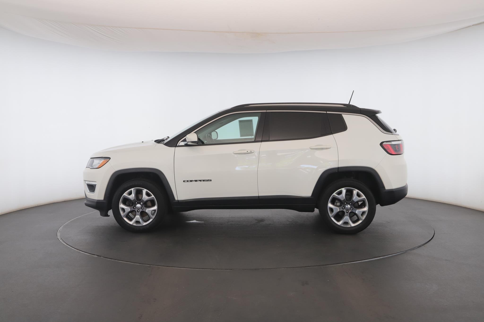 Used 2020 White Clearcoat Jeep Limited 4x4 image 19