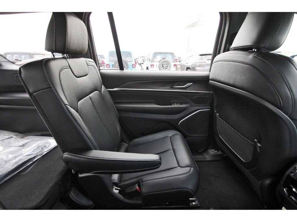 New 2026 Steel Blue Exterior Paint Jeep Limited image 10