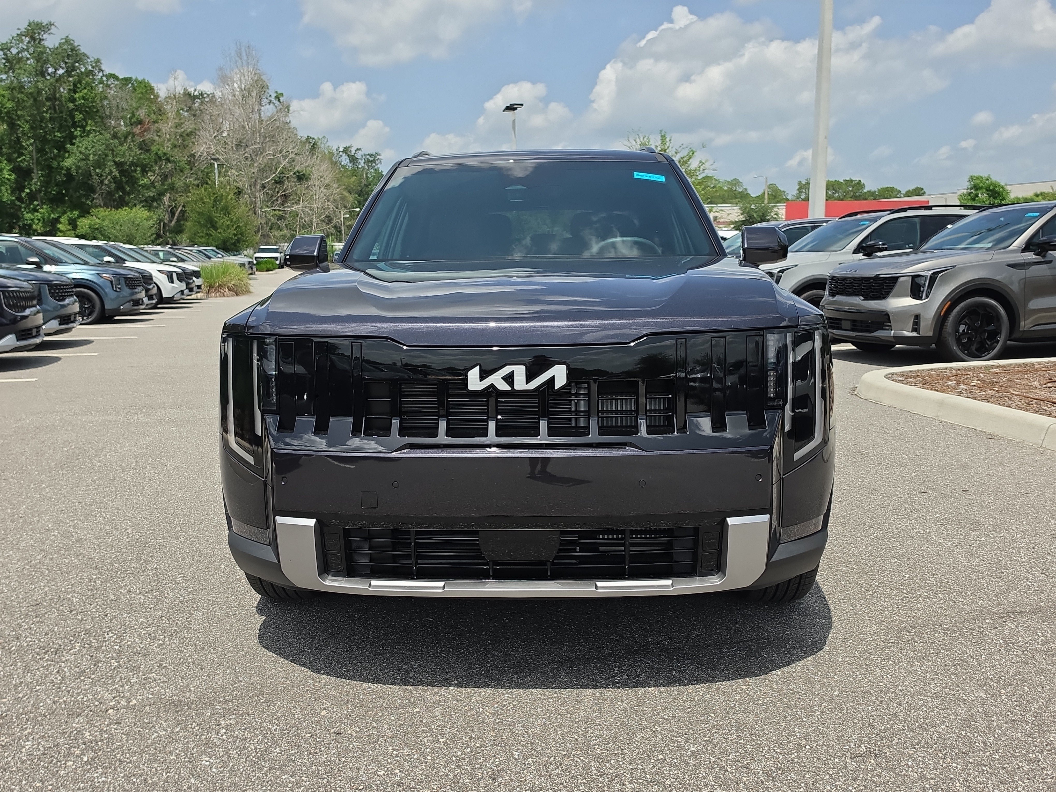 New 2027 Panthera Metal Kia EX image 3