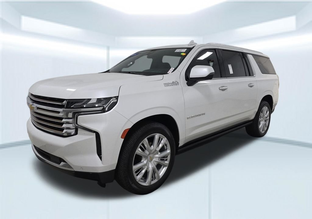 Used 2022 Beige Chevrolet High Country image 4