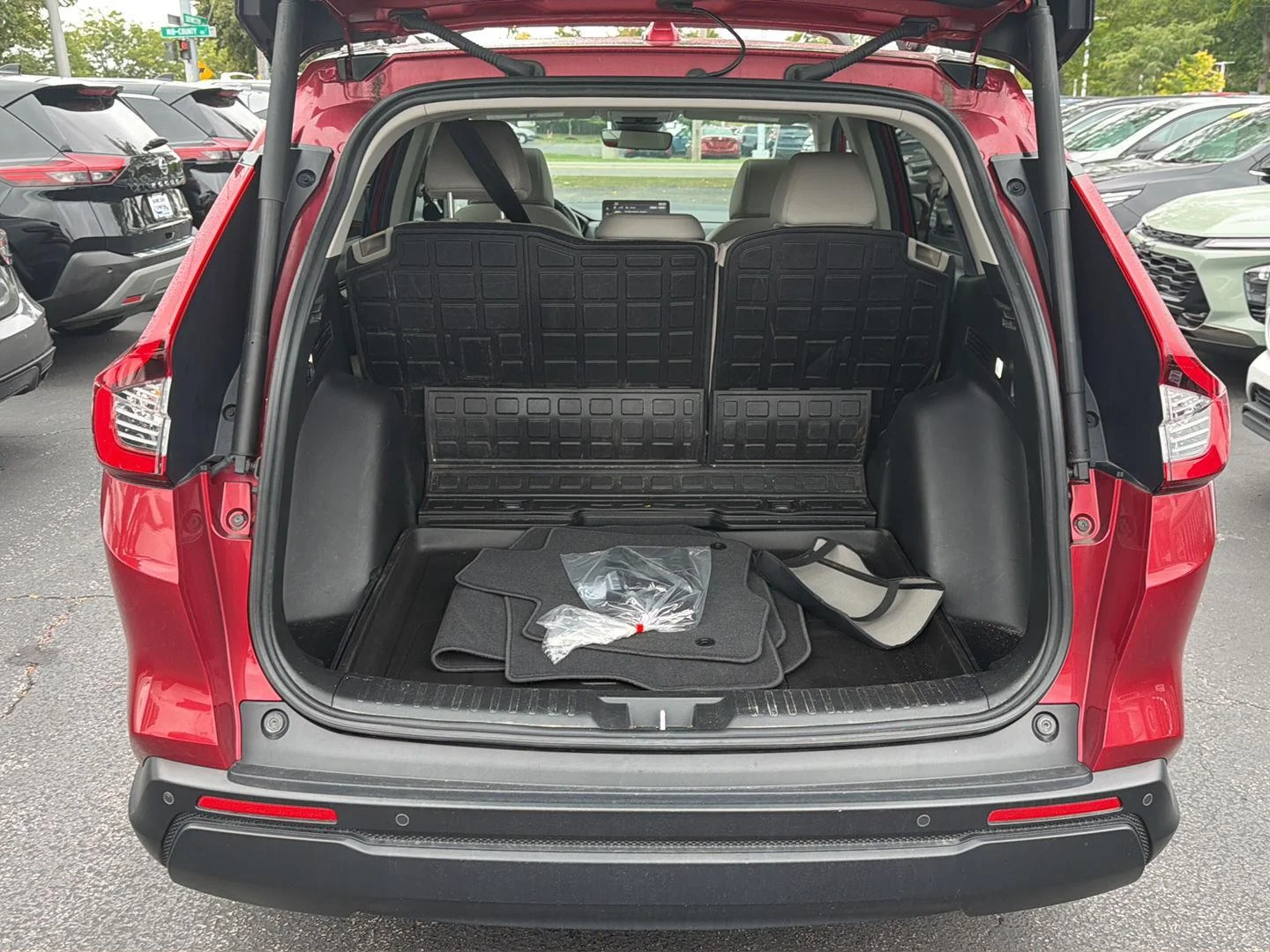 Used 2024 Radiant Red Metallic Honda EX-L image 6