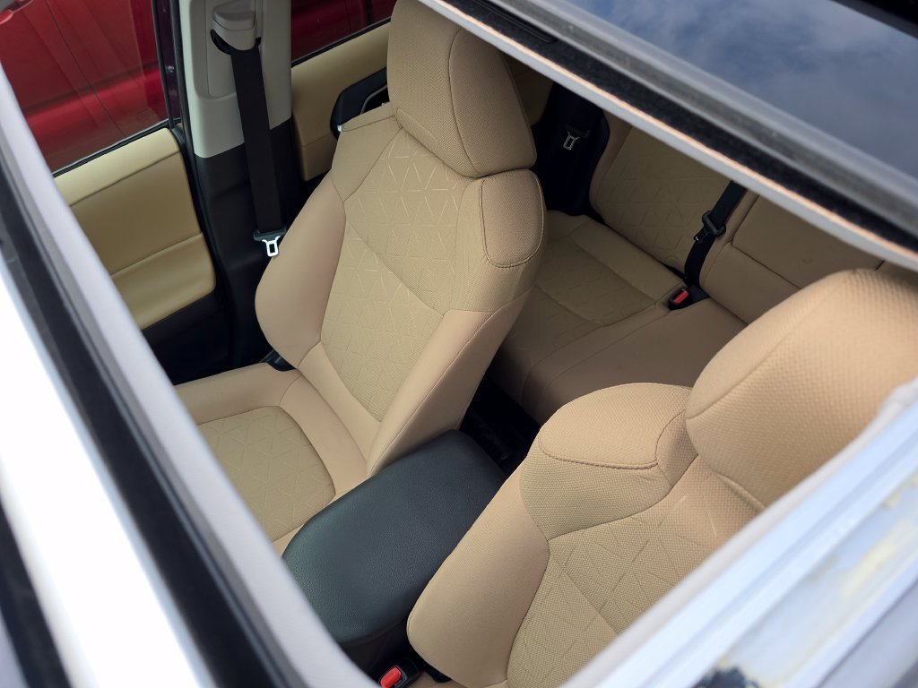 Certified Used 2025  Toyota XLE image 20
