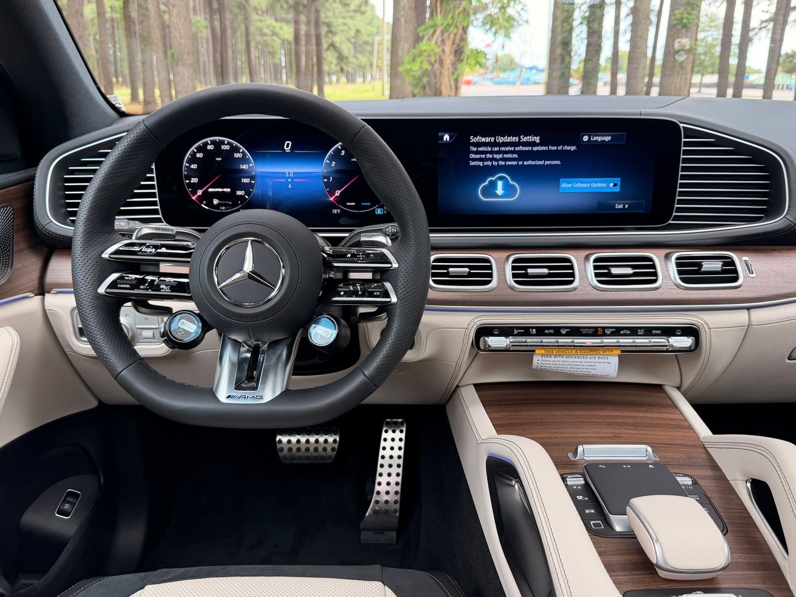 New 2026 MANUFAKTUR Cote D Azur Light Blue Metallic Mercedes-Benz GLE 53 AMG® image 3