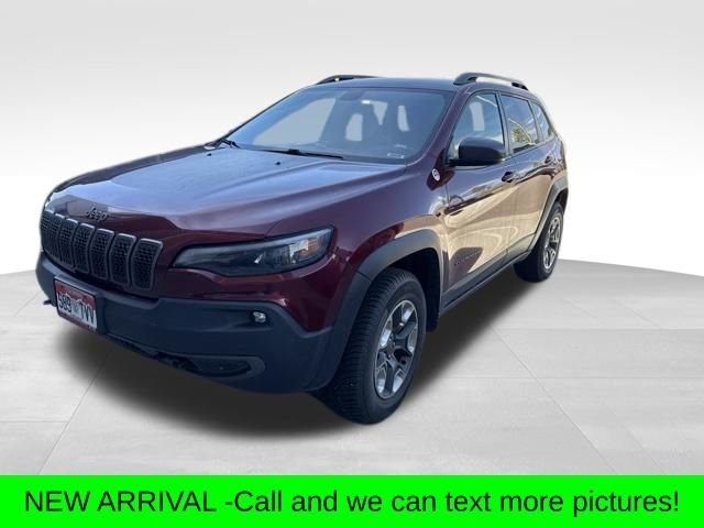 Used 2019 Red Jeep Trailhawk image 1