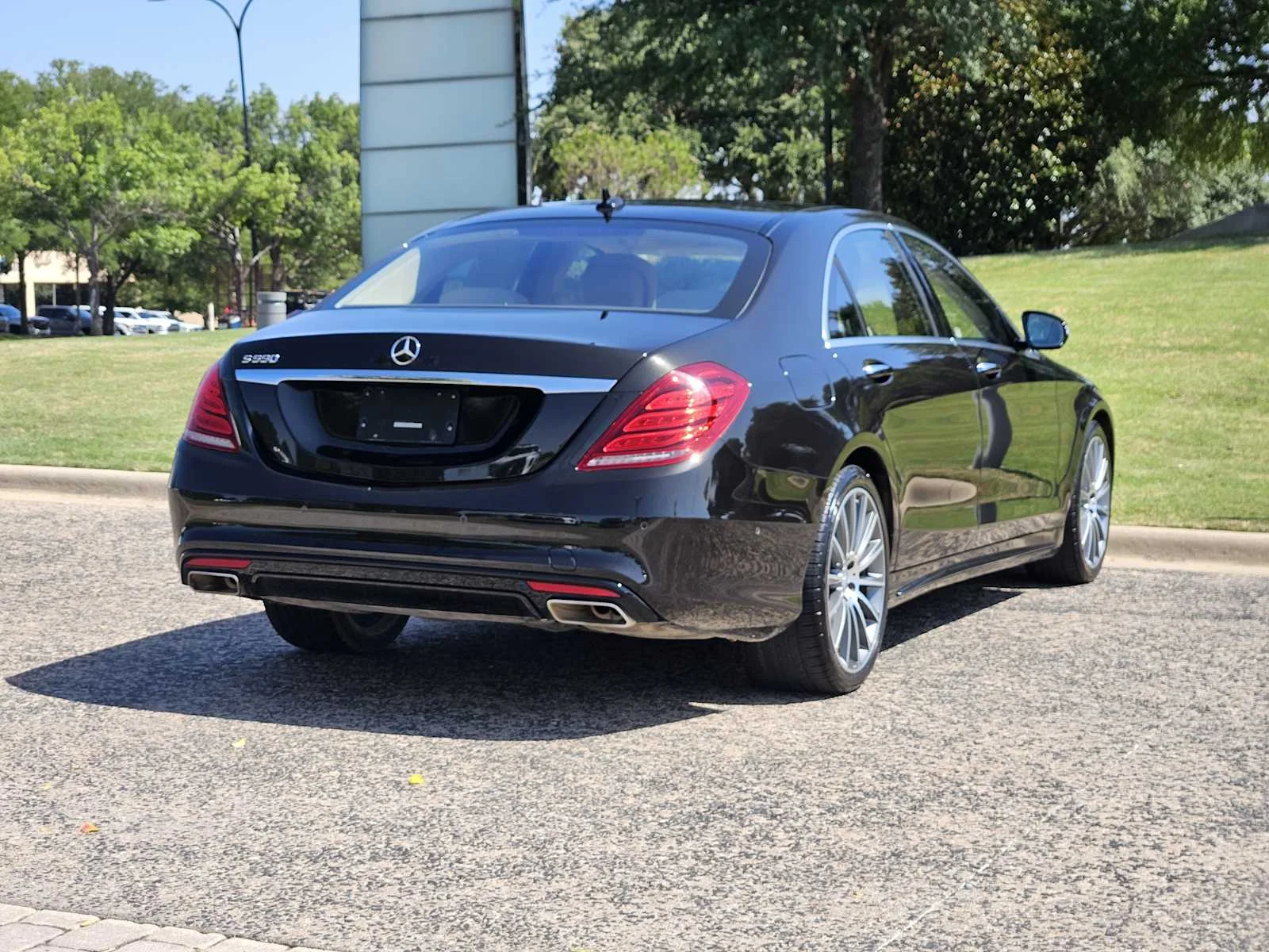 Used 2015 Verde Brook Metallic Mercedes-Benz S 550 image 4