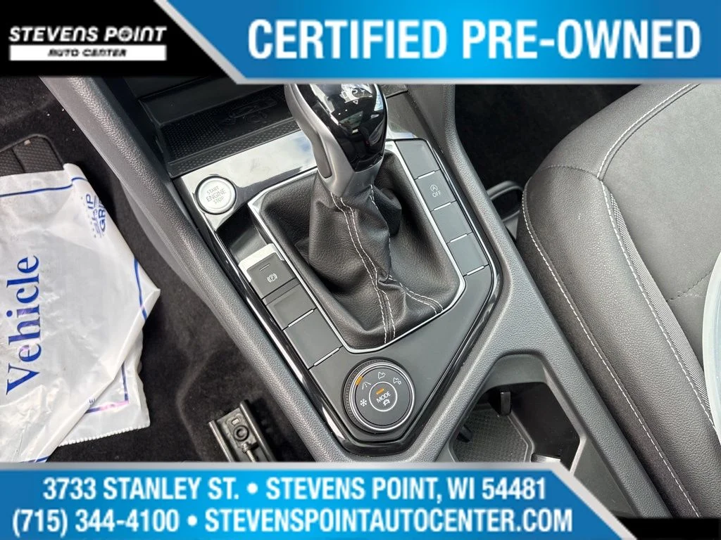 Certified Used 2024 Deep Black Pearl Volkswagen 1.5T SE image 21