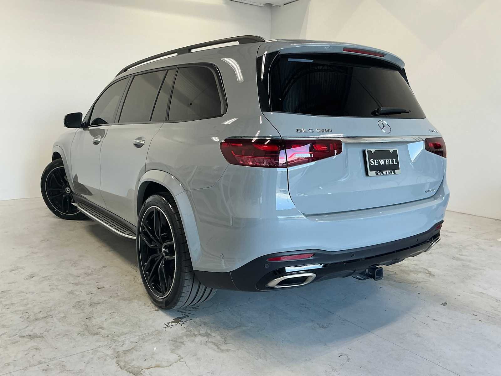 Certified Used 2024 MANUFAKTUR Alpine Grey Mercedes-Benz GLS 580 image 6