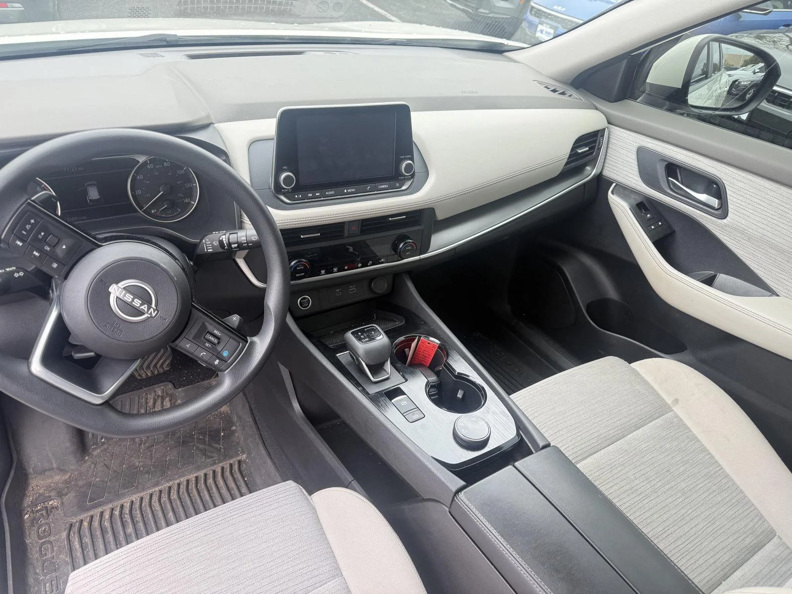 Used 2023 Pearl White Tricoat Nissan SV image 4