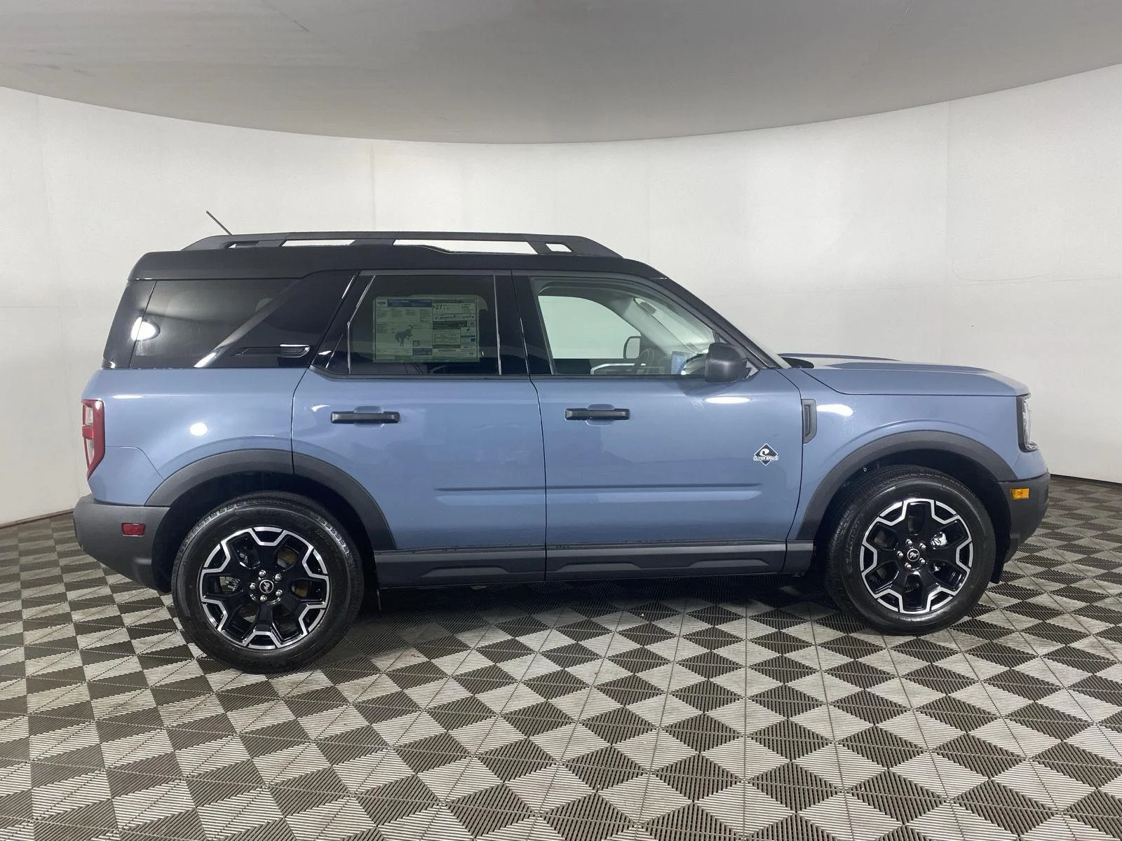 Used 2026 Azure Gray Metallic Tri-Coat Ford Outer Banks image 8
