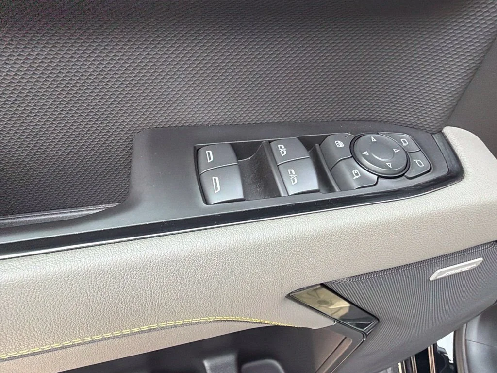 Used 2025 Black Chevrolet ZR2 image 24