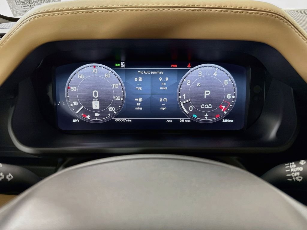 New 2026 Fuji White Land Rover X-Dynamic SE image 31