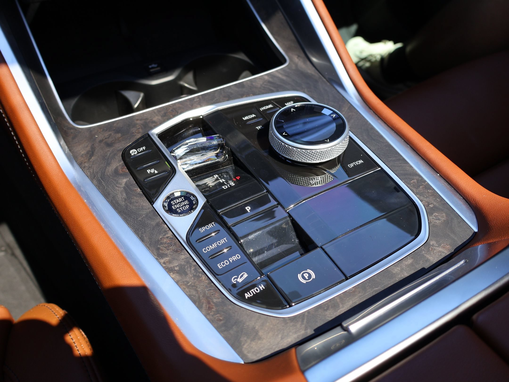 Used 2026 Dravit Grey Metallic BMW M60i image 22
