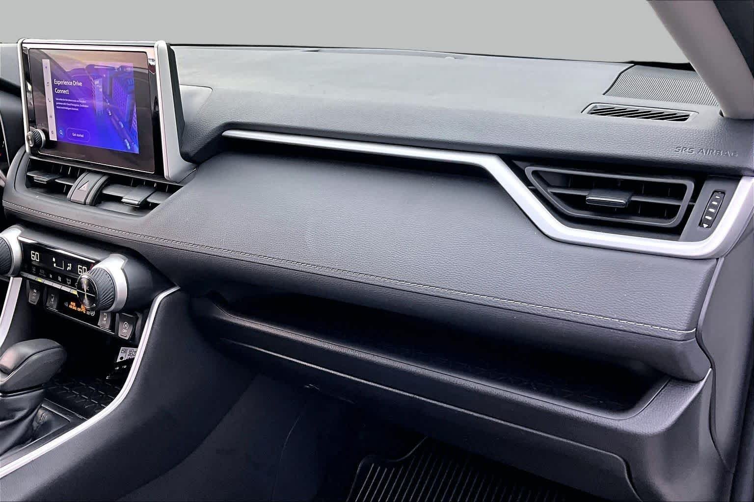 Used 2024 Ice Cap Toyota XLE image 18