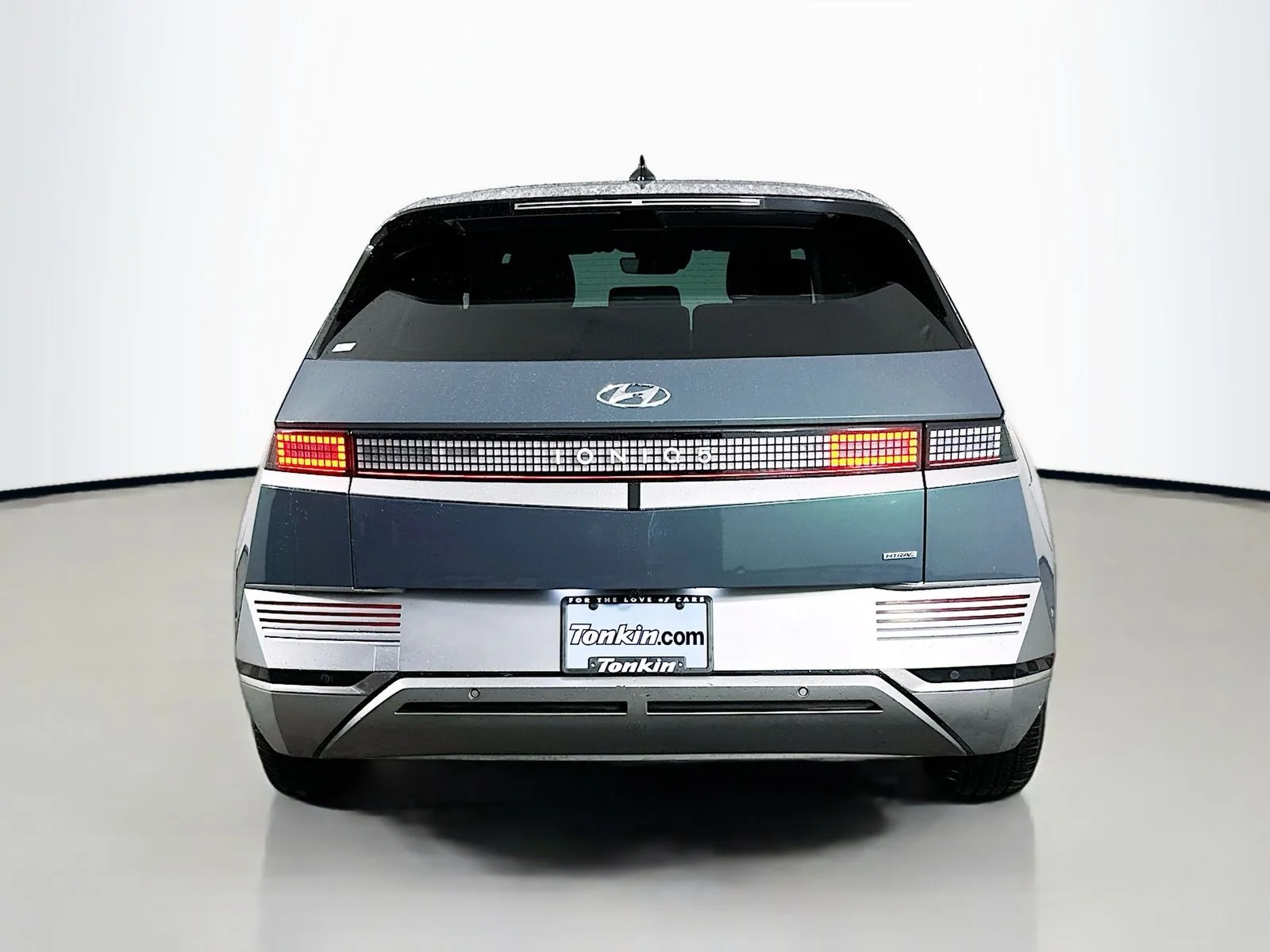 Used 2023 Digital Teal Hyundai Limited image 6