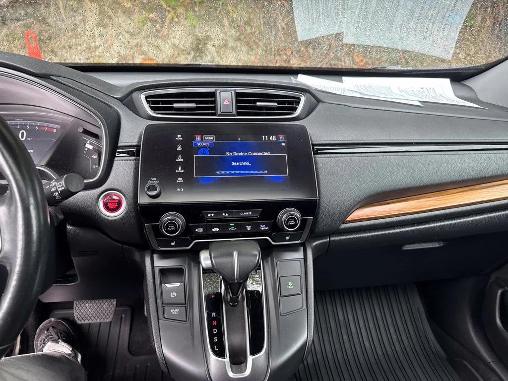 Used 2019 Modern Steel Metallic Honda Touring image 22