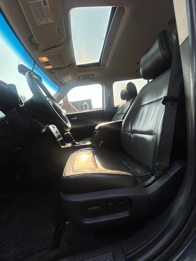 Used 2015 Black Ford SEL image 27