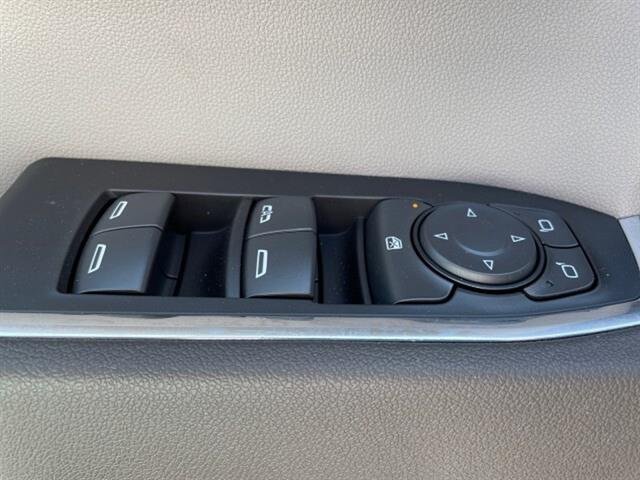 Used 2025 Summit White Chevrolet RST image 14