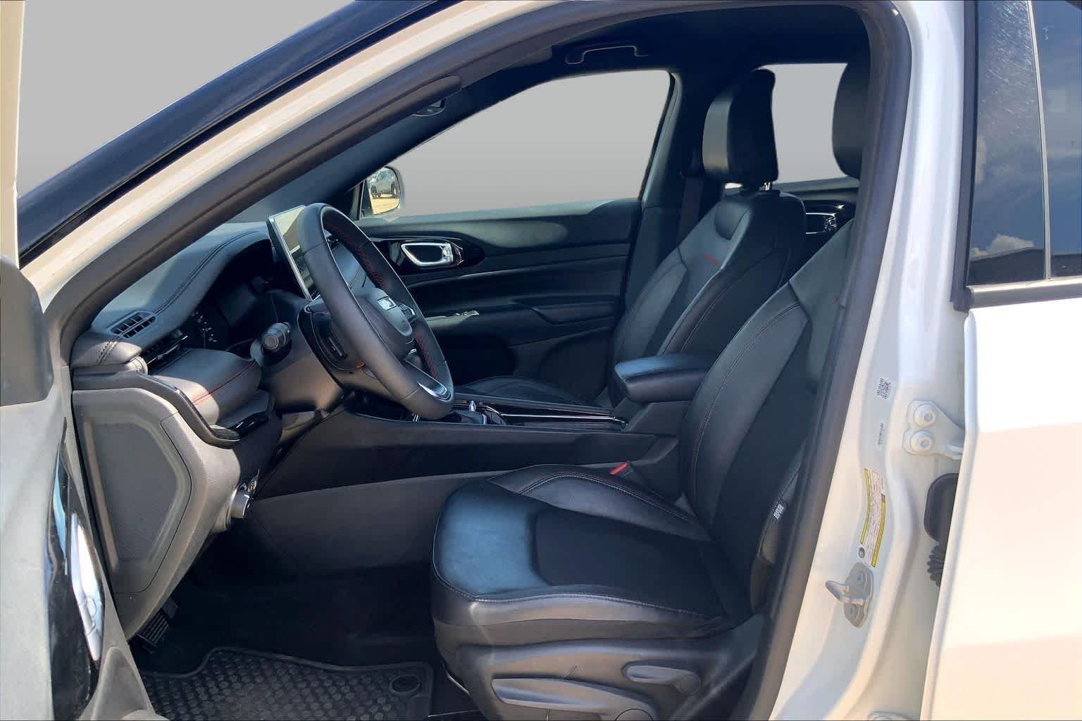2025 Jeep Compass Trailhawk - Photo 8