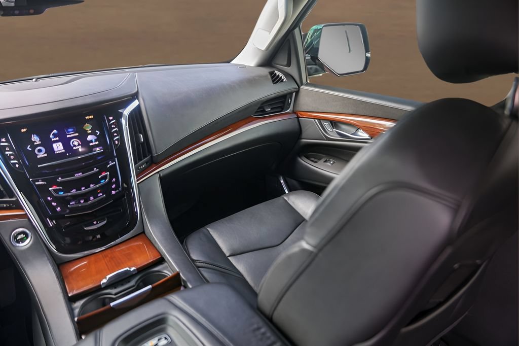 Used 2016 BLACK RAVEN Cadillac Premium Collection image 28