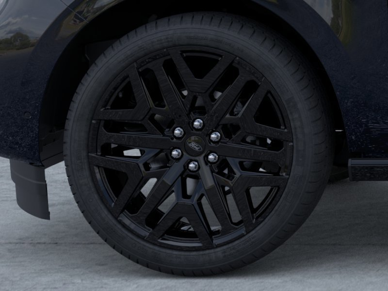 New 2026 Agate Black Metallic Ford Platinum image 19