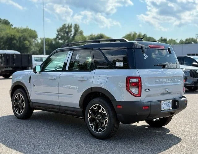 New 2026 White Ford Outer Banks image 8