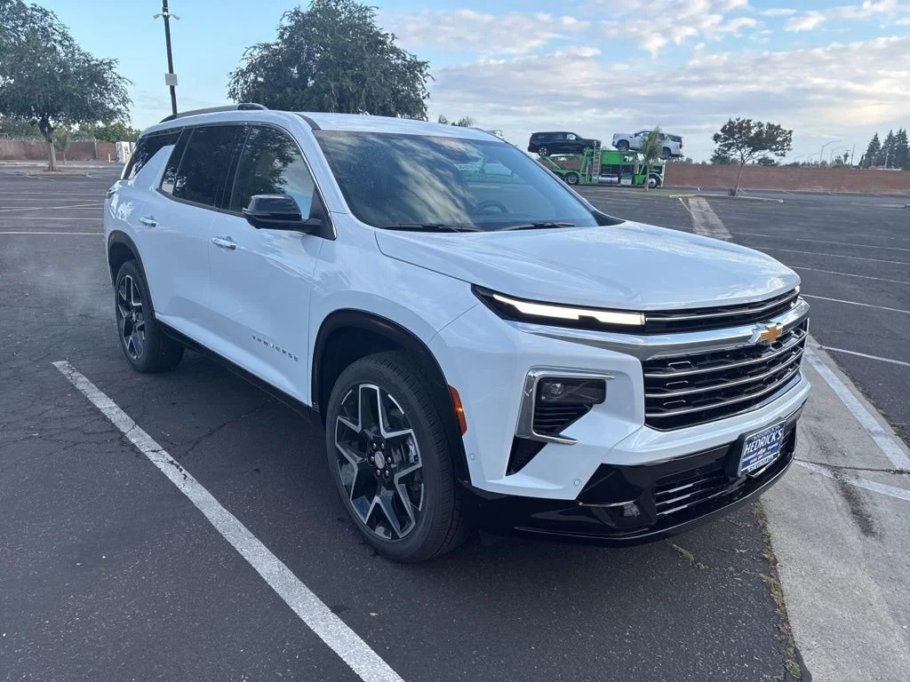 2026 Chevrolet Traverse FWD High Country's photo