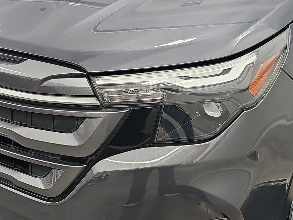 Used 2025 Gray Subaru Premium image 33