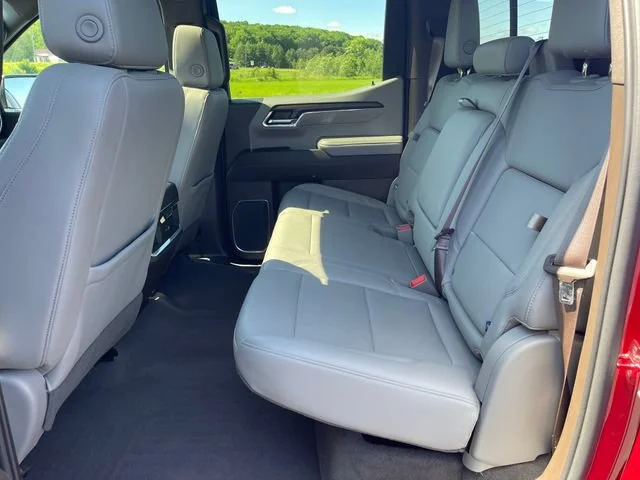 Used 2024 Volcanic Red Tintcoat GMC SLT image 29