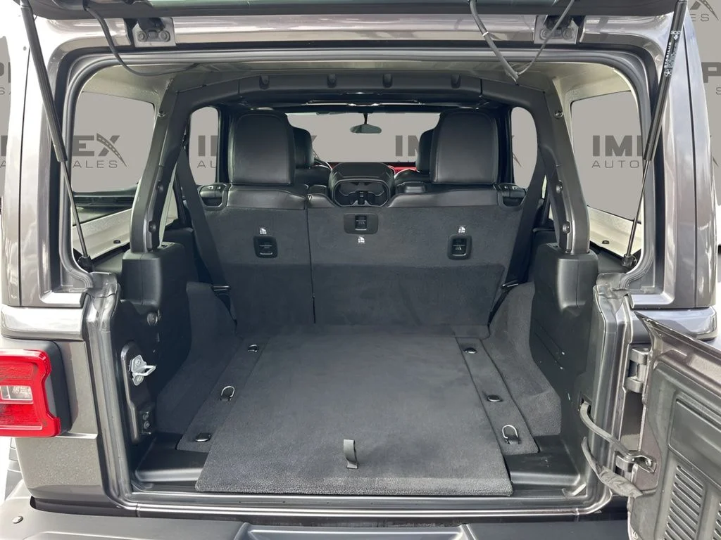 Used 2020 Gray Jeep Unlimited Rubicon image 26