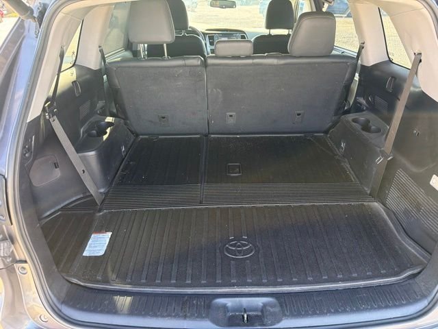 Used 2014 Gray Toyota XLE V6 image 7
