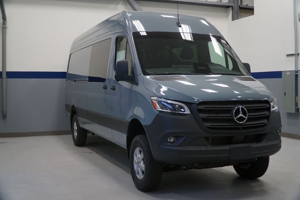 2026 Mercedes-Benz Sprinter 2500 170 WB HO High Roof AWD's photo