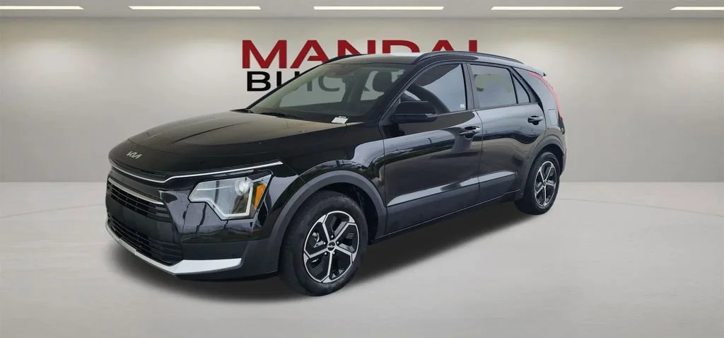 2024 Kia Niro LX HEV's photo