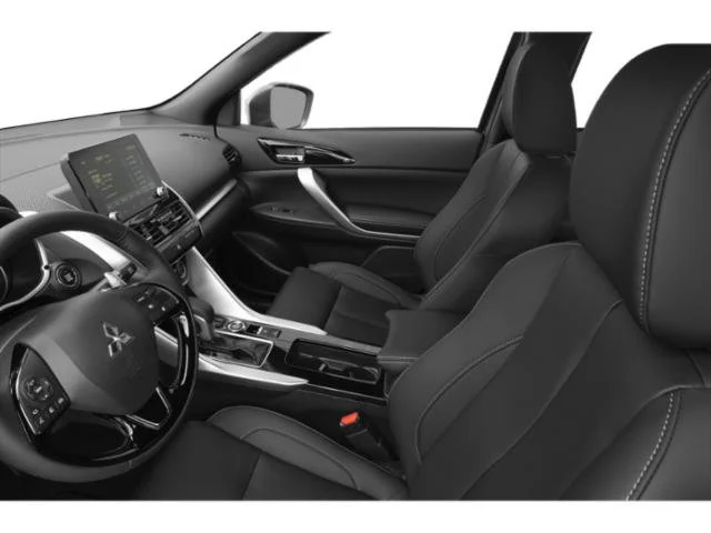Used 2024  Mitsubishi  image 9