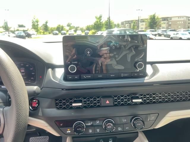 2025 Honda Accord SE - Photo 14