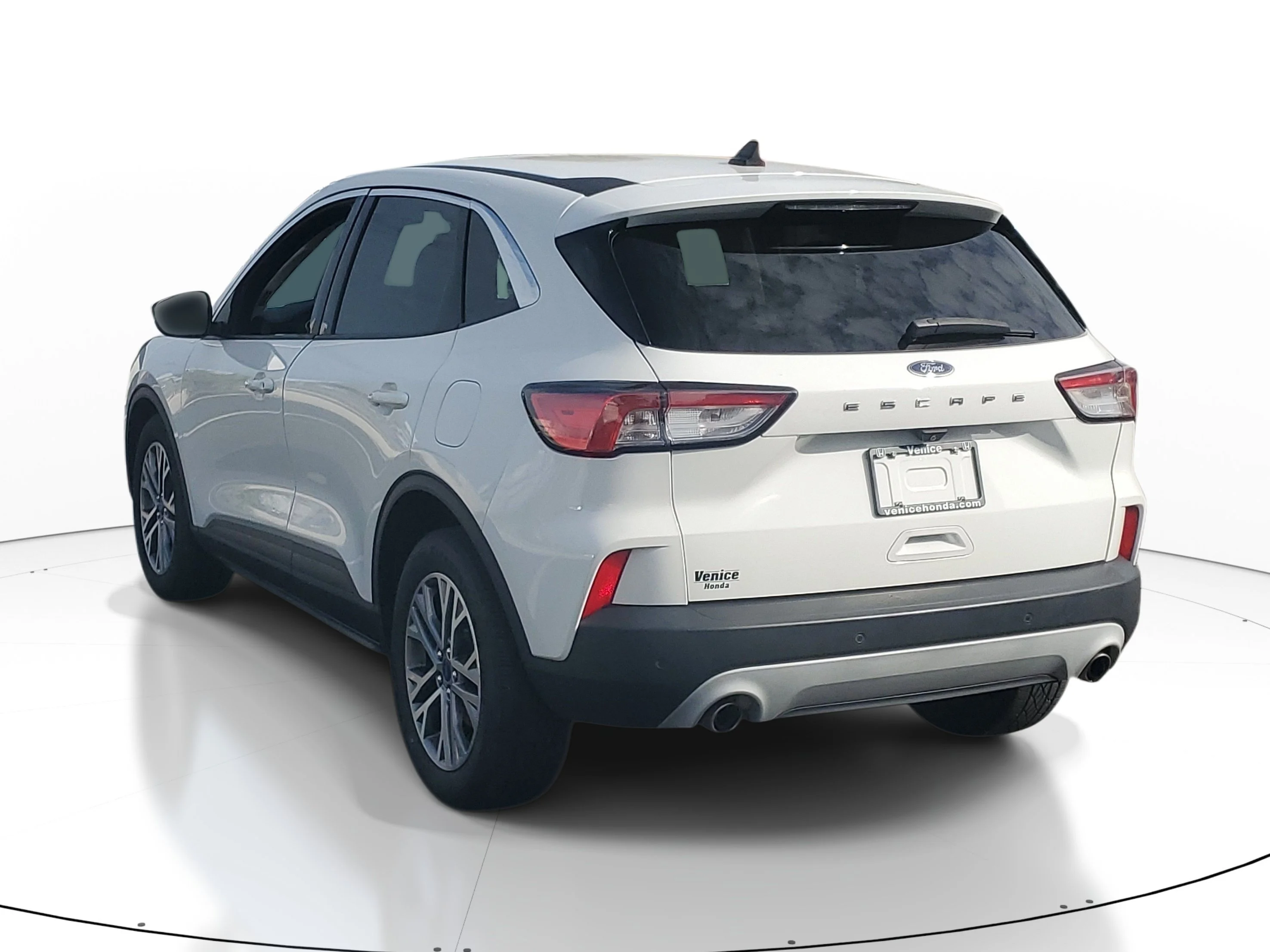 Used 2022 Oxford White Ford SEL image 3